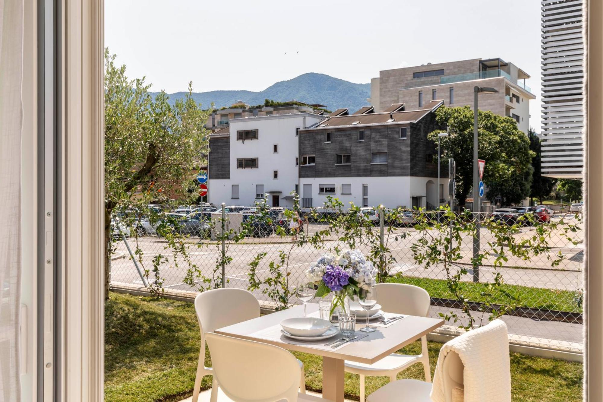 Regalia Suites - Free Parking Лугано Екстериор снимка