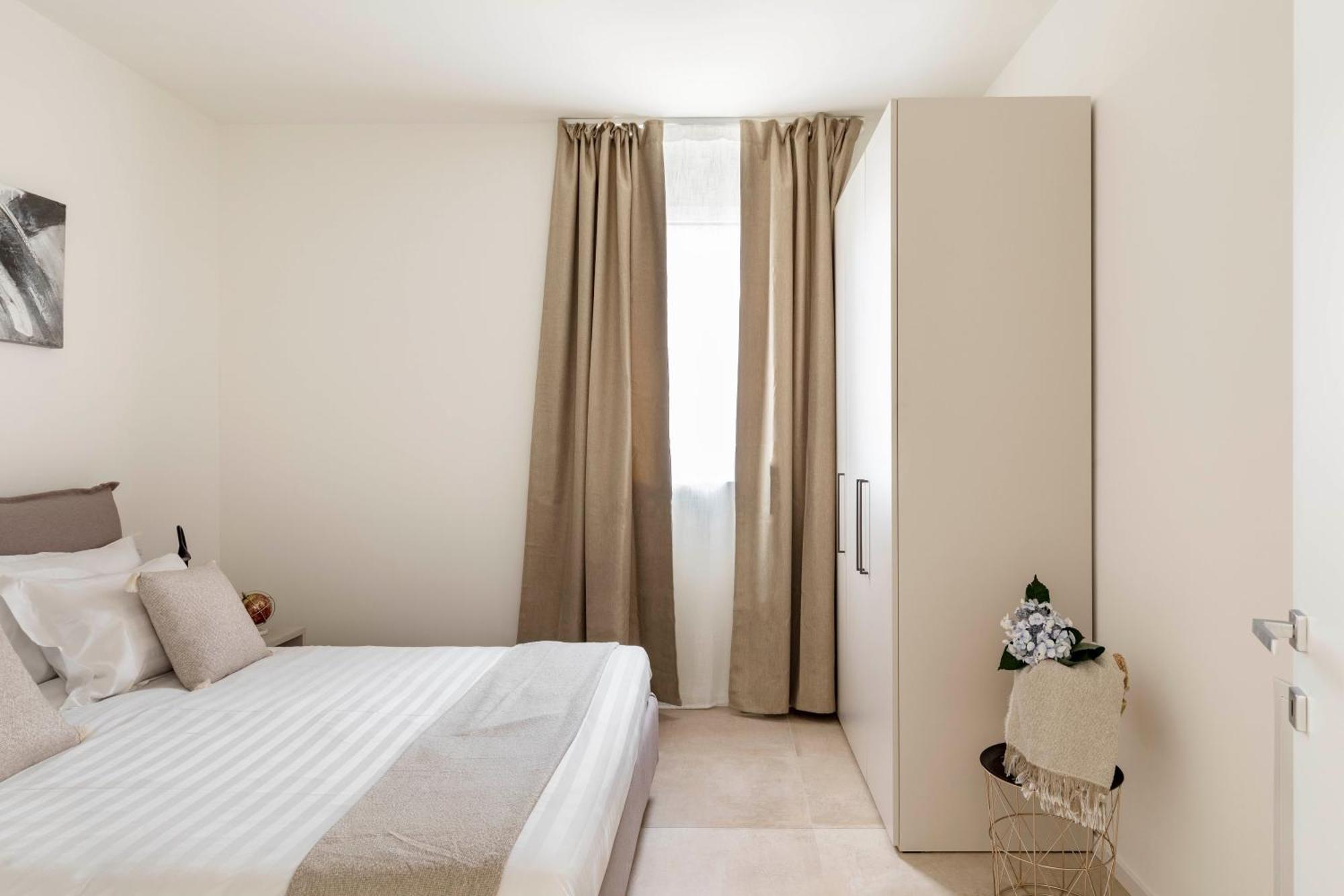 Regalia Suites - Free Parking Лугано Екстериор снимка
