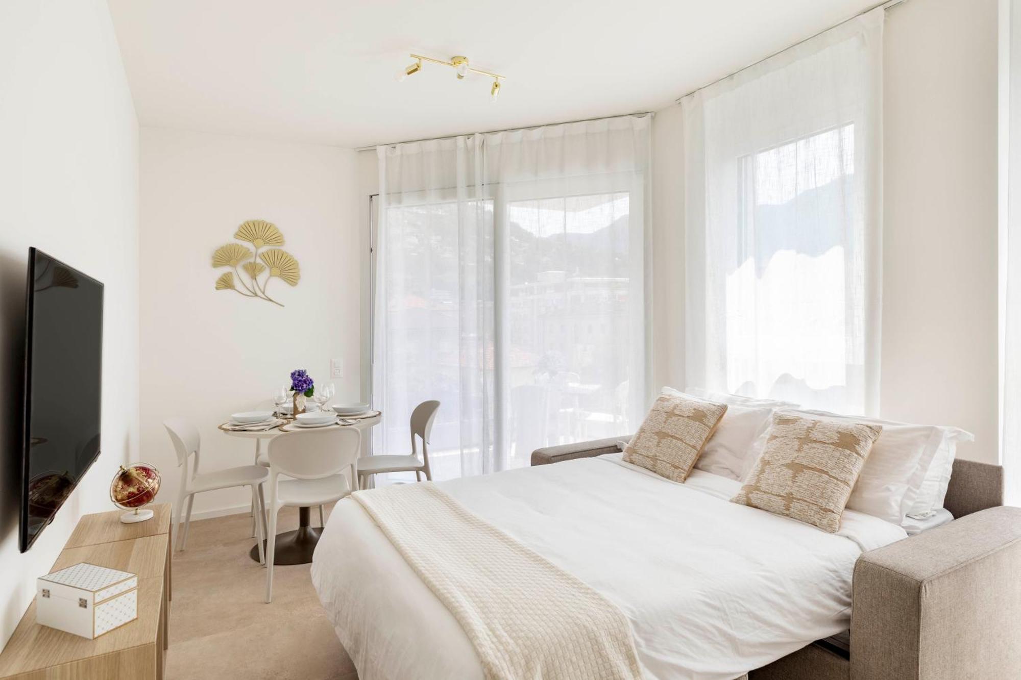 Regalia Suites - Free Parking Лугано Екстериор снимка
